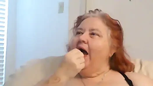 Mini Lipstic Sohbet Giyinmiş