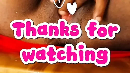 Sri-lankisches mädchen zeigt muschi