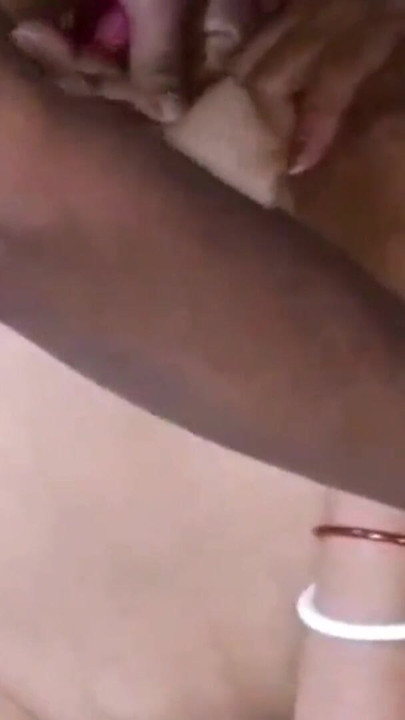 Desi bhabhiji ko uski pati ne hotel me hi chudai ki gaand aur discount do no ko bahut choda Hindi audio | Clip 2