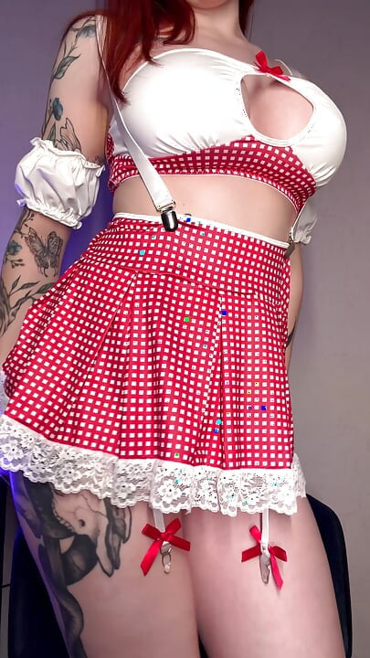 JOI. a Beauty with Big Tits and a Juicy Ass Will Make Everyone Cum. Do as She Says.