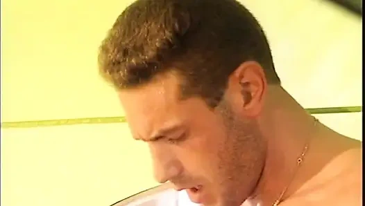 Retro-porno kommt mit riesigen cumshots