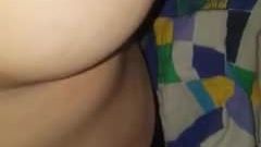 Kort video av min kåta knubbiga stora tuttar våt flickvän