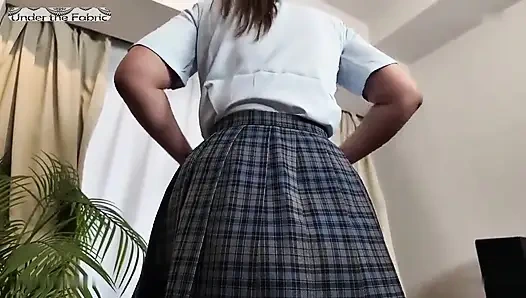 Kesempatan cosplayer semok - tampilan populer, bayar pekerjaan sampingan, dan pilihan akhir yang berisiko