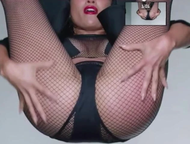 JLO booty loop #10