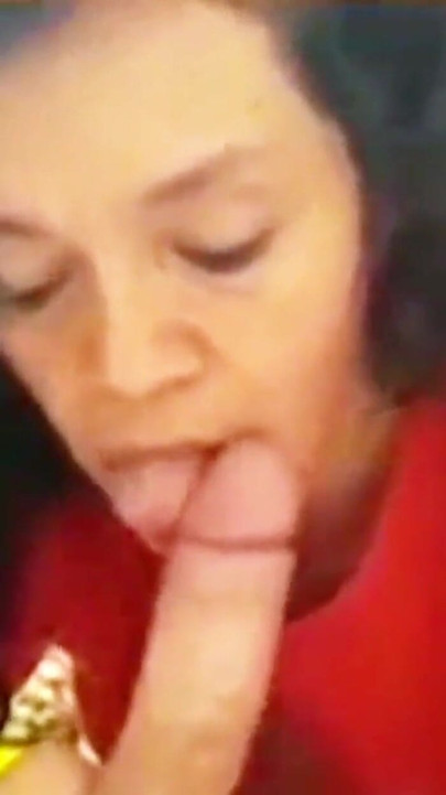 Senior woman enjoying a young man's cock | Clip 2