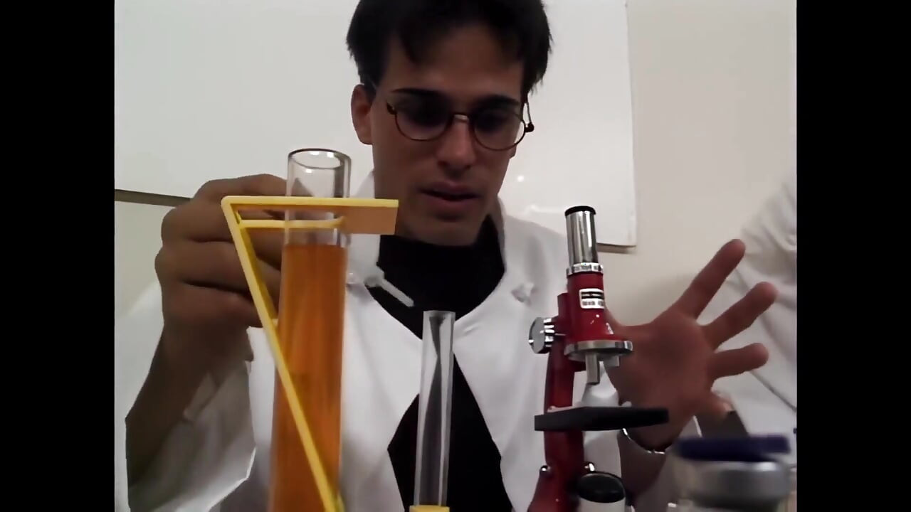 Allysin Chaynes: Persetan Dengan Aku Keras Dan Cum Di Wajahku