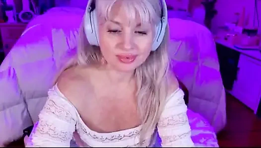 Rosie'nin notty ateşli boşalması canlı chillax kamera şovu