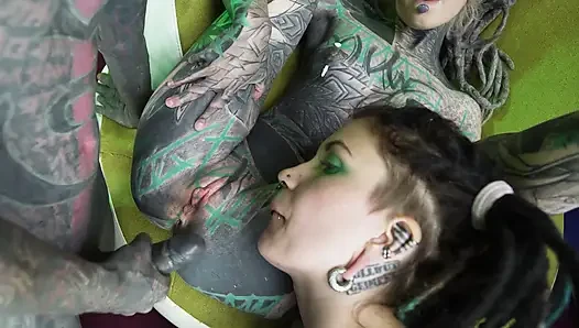 Seks anal threesome intens sampai lubang pantat dan atm menganga lebar