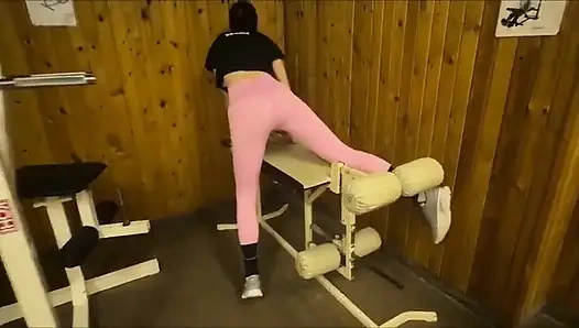 Riskanter Sex Im Fitnessstudio. Ich Brauche Viel Eiweiß.