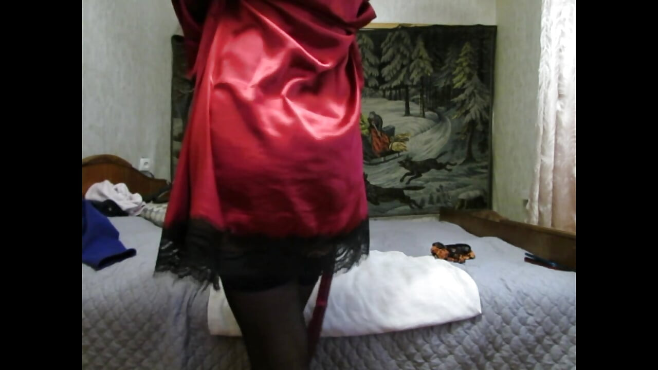 Jerk off to this mature slut's ass