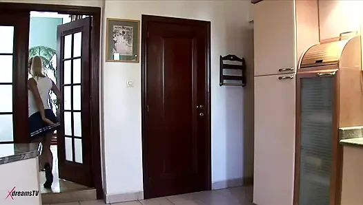 Nikki Thorne - I Cheat My Boyfriend With His Dad