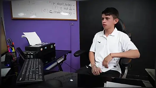 I discover my virgin employee watching porn in the office and I end up with my ass full of milk