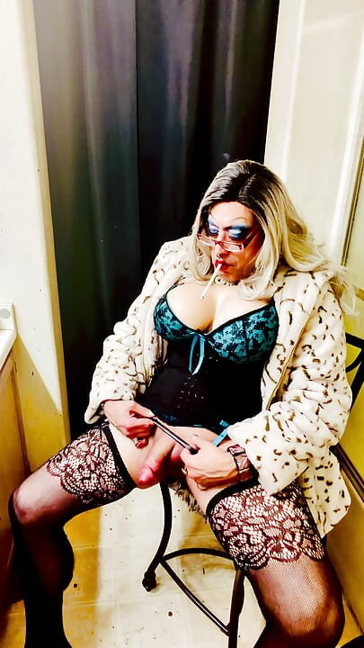 Marilyn Faux Futro Palenie Fetysz złośliwiec