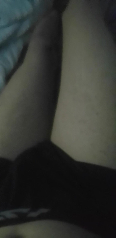 If you're obsessed with feet, this is your paradise. Exclusive photos and videos of close-ups, soft soles, perfect toes