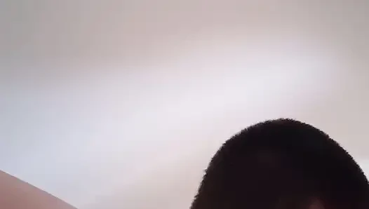 Genç erkek arkadaşımı ye ve kapa çeneni