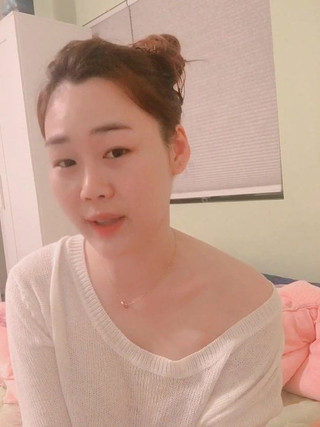 Autointroduzione della bella ragazza coreana Rachel Eun, parte 1