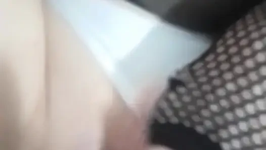 Aku bikin juru kamera seksi ini supaya dia bisa ngentot aku habis-habisan