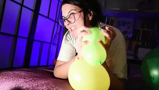 Squish and Fisting Green Crystal Balloon - Bunny Looner