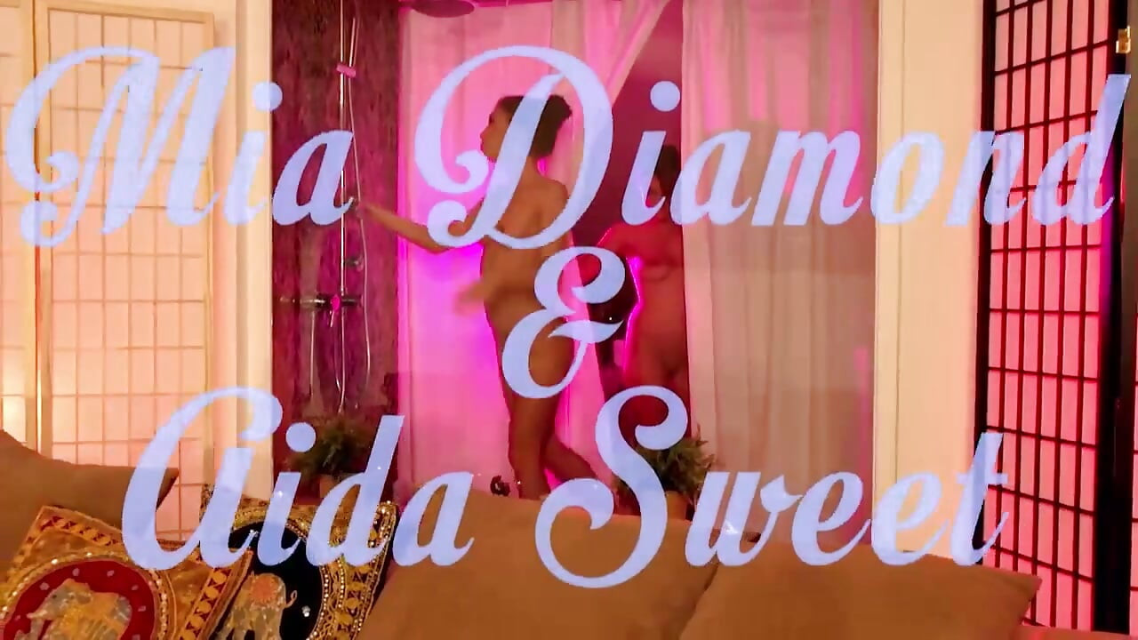 Perversiunea lesbiană a Miei Diamond