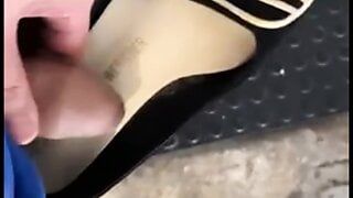 Cum beroemd merk zwarte platte schoenen