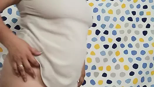 Nice Milf porn video – Mature by drinking milk