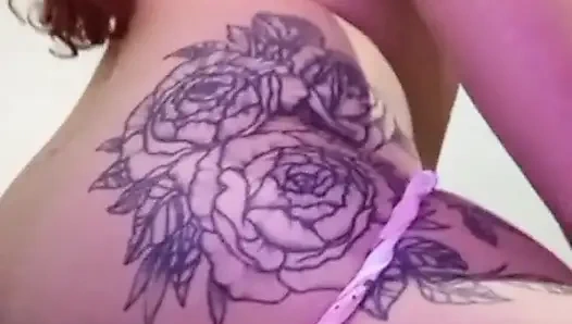 Просто больше, чем соблазнять, спит трясущейся