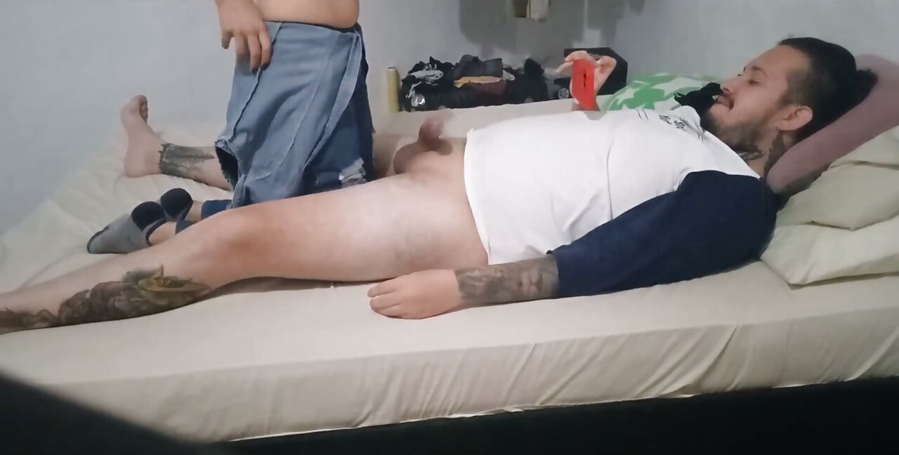 I Woke up in a Hot Babe's Bed and She Let Me Fuck Her Tight Holes