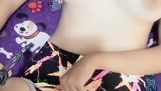 Betapa nikmatnya aku menyentuhmu! Aku suka saat aku sange, kamu mau lihat lagi, sayang?