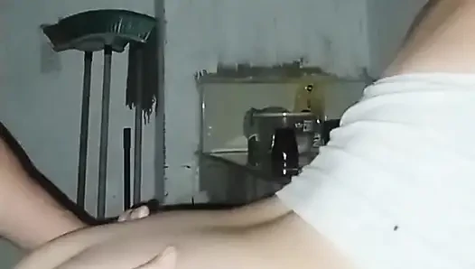 Они трахают меня спрятаться