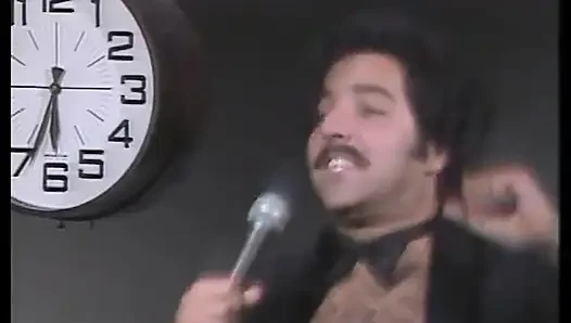 Hatun yarağa biniyor ve amını beğendiriyor ve siktiriyor sonra kızlar dölleniyor