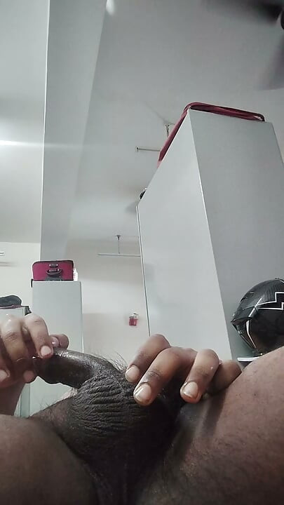 Desi boy want to be viral he rub his penis and cum