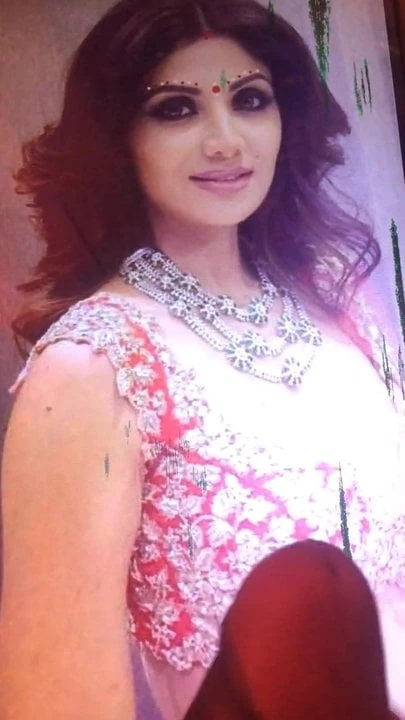 Shilpa shetty 新娘射精致敬