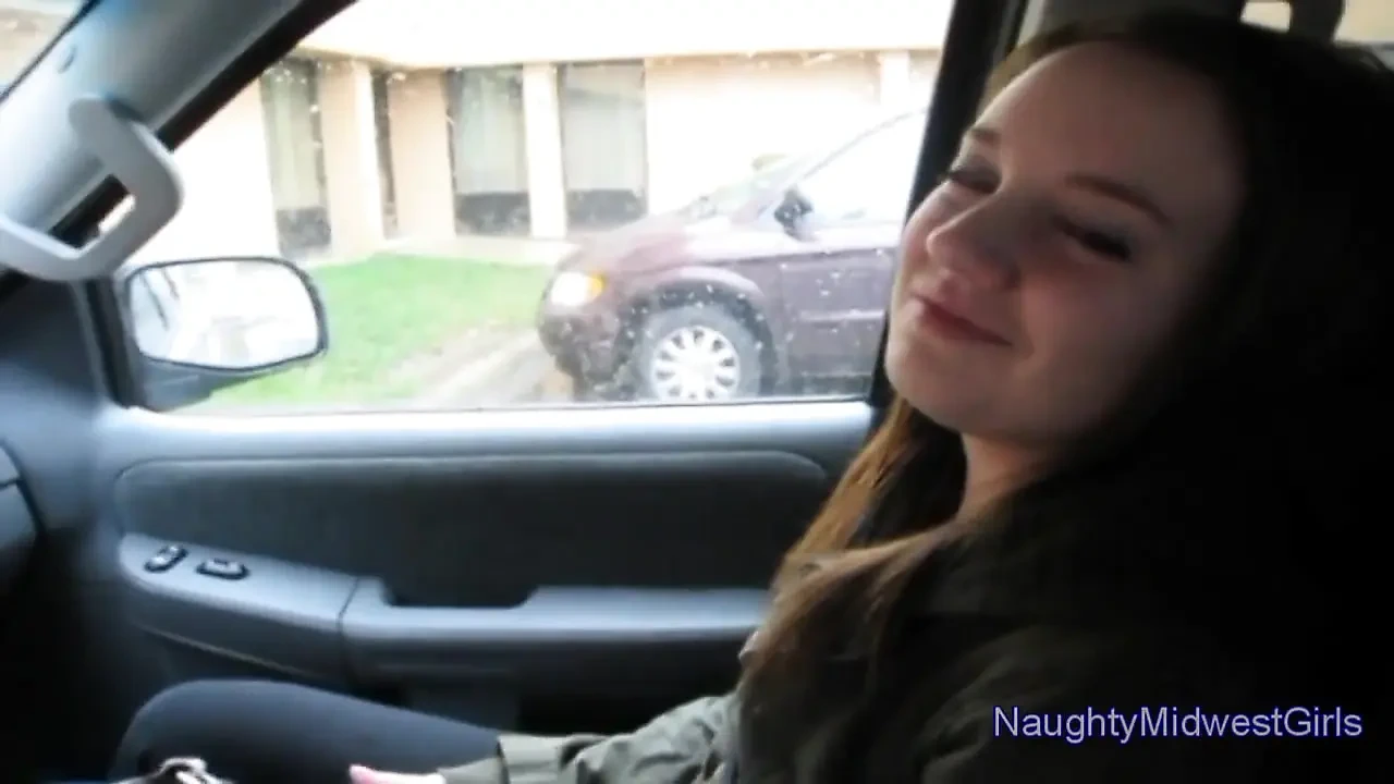 Keelie – Catholic College Girl 1st Porn