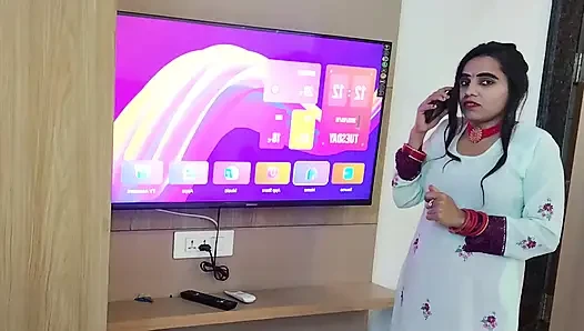 TV banane aaya tha aur Akeli ladki dekh ke pel diya