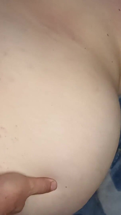 แม่เลี้ยงเชื่อฟังในท่าหมาในตอนเช้าและปล่อยให้ลูกเลี้ยงชายเย็ดเธอเพื่อกําจัดเขาอย่างหนัก | คลิป 2