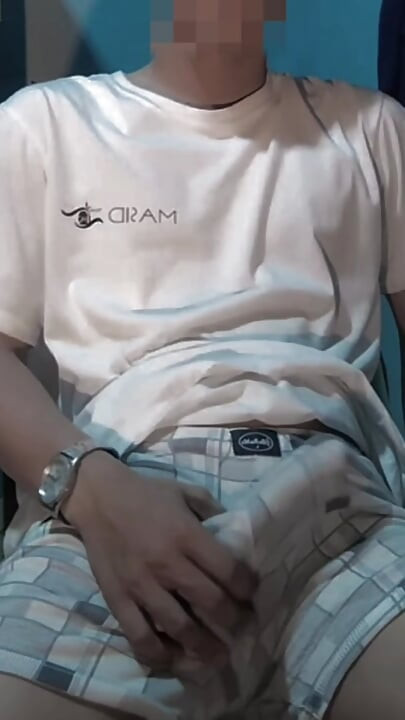 Kontol besar!