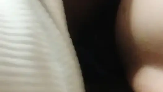 Она обожает сосать и трахаться с большим черным членом