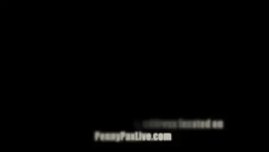 Penny Pax ile ateşli bakış açısı yarak ibadeti