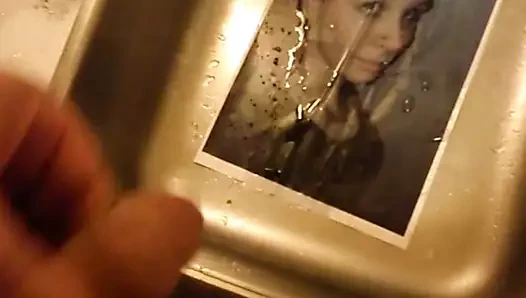 emmas yüzünde haraç
