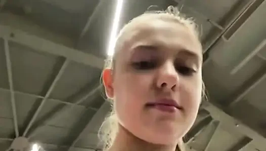 Hard fucking in gym with jucielussie