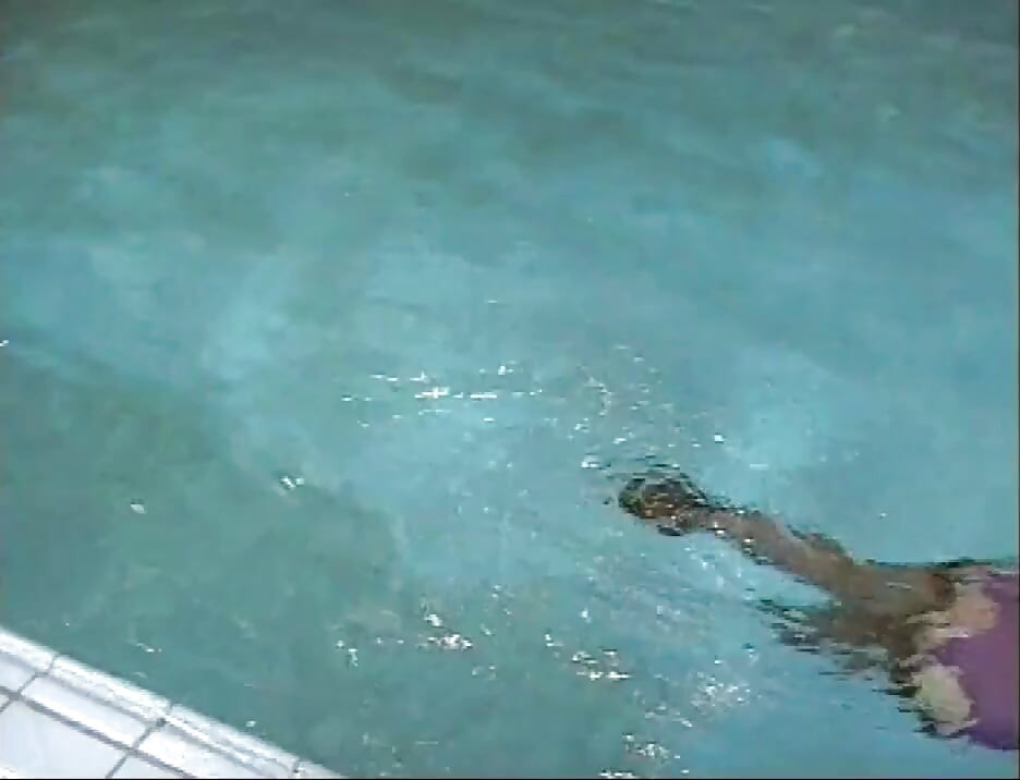 Rich and Vicious - adegan 2