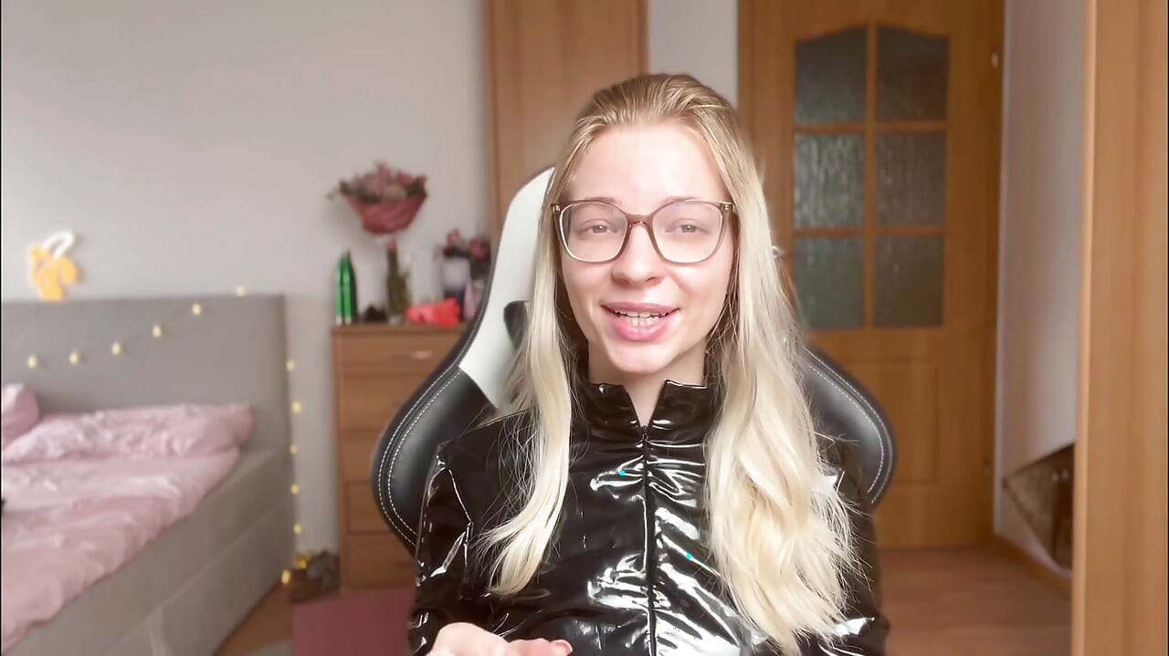 All You Need to Know About Latex Fetish (pvc, Leather)