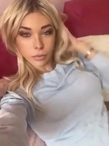 Shemale Aubrey Kate solo