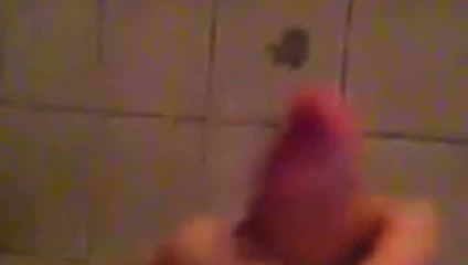 Junger Kerl  mastrubiert