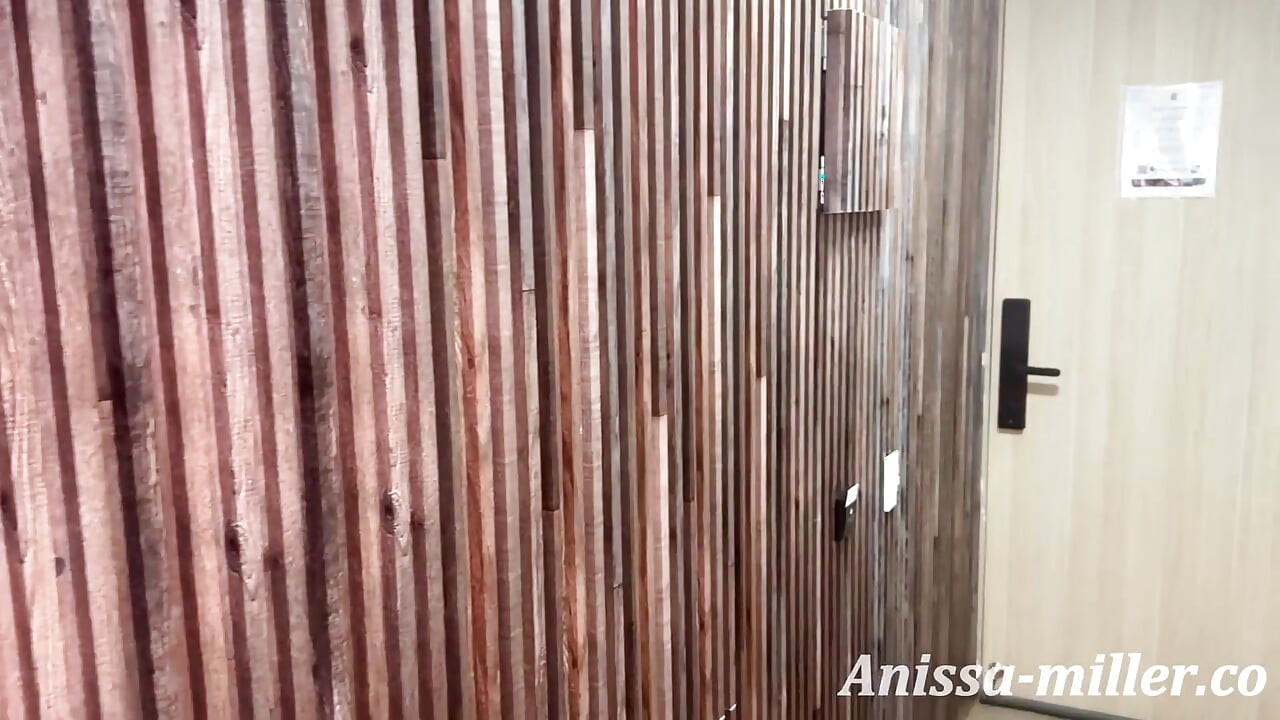 I Called an Slut and My Girlfriend's Stepsister Showed up