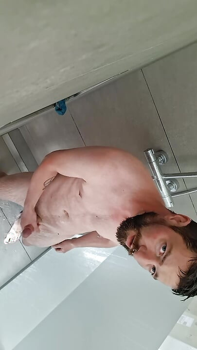 Shower cam