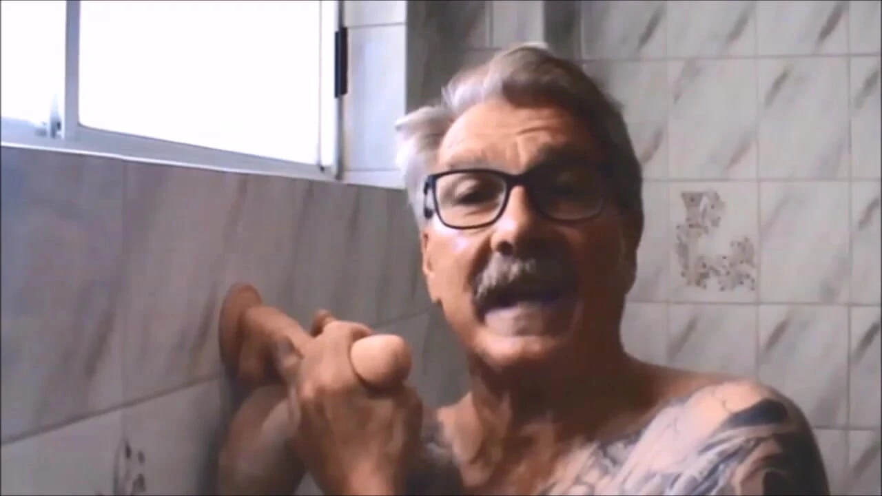 FAGGOT STEVE RYAN COCK LOVER