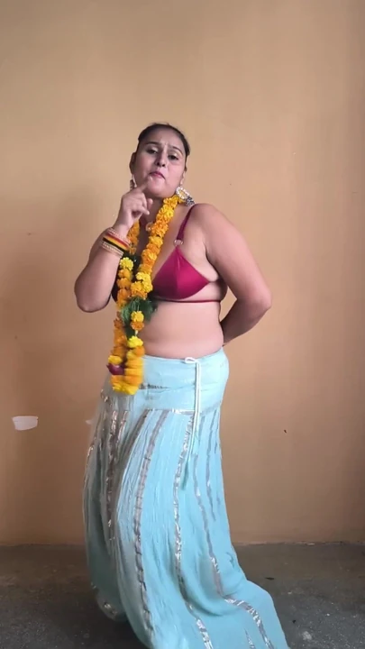 Spectacular moment from "Puja baby dance performance"