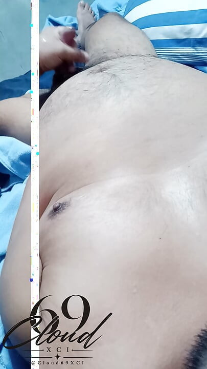 FILIPINO CHUB MASTURBATING