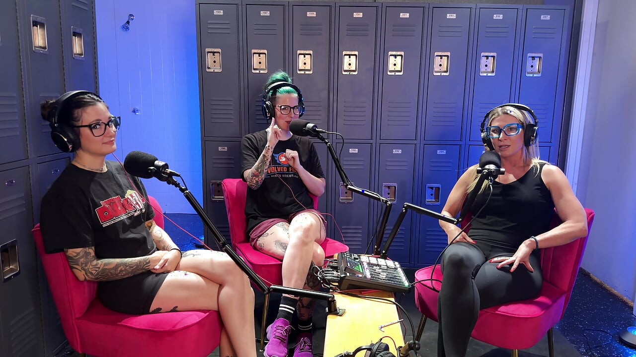 Luna Lovely and Nikki Zee Join Ariel On Locker Room Talk